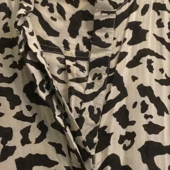 EUC 4th and Bleecker for Billabong Button Down - Picture 5 of 9